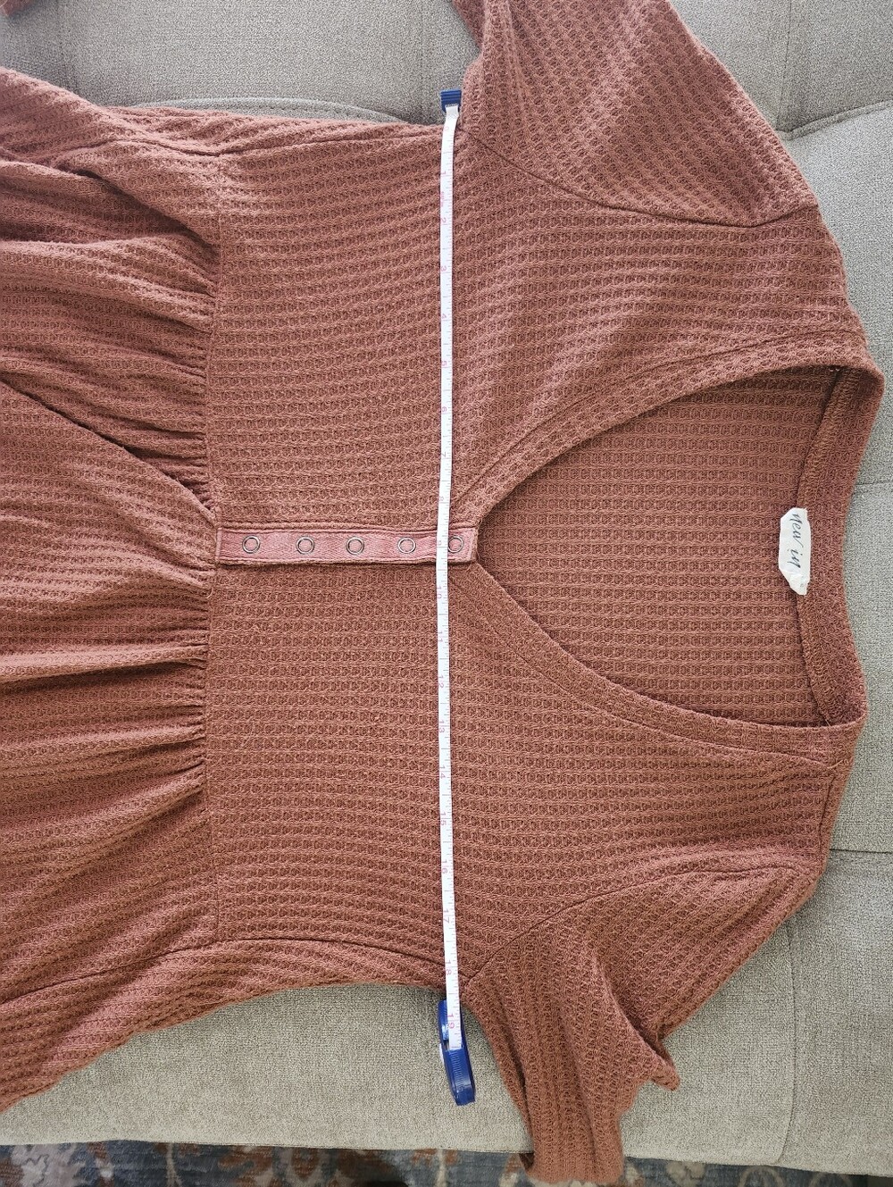 New In Rust Brown Waffle Knit Babydoll Henley Top Long Sleeve Boho V Neck Sz S - Picture 5 of 6